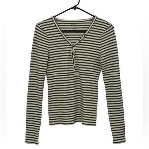 American Eagle Women’s Basic Long Sleeve Striped Top Size Medium